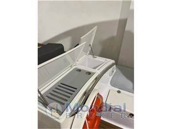 pirelli 1100 cabin