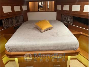 mochi craft 64 dolphin cruiser