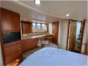 Azimut 62 fly