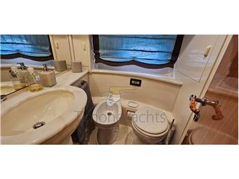 Ferretti Yachts FERRETTI 620