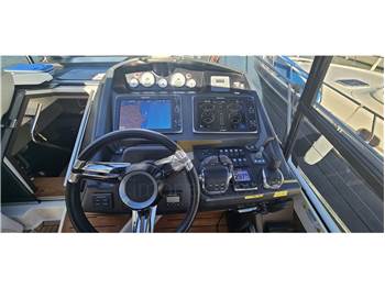 Cranchi M44 HT