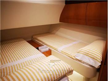 Pershing 56