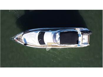 Azimut 68E