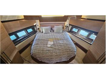 Azimut 47