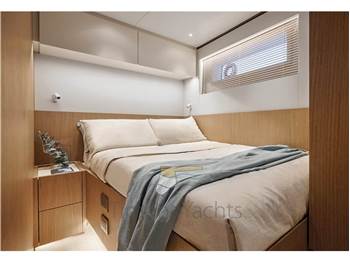 Azimut Seadeck 7