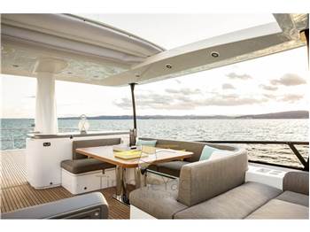 Azimut MAGELLANO 66