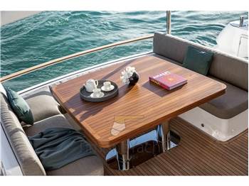 Azimut MAGELLANO 66