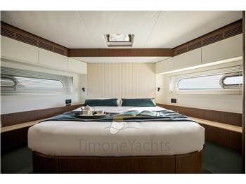 Azimut MAGELLANO 66