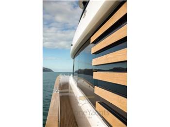 Azimut MAGELLANO 66