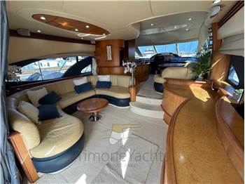 Azimut 62 fly
