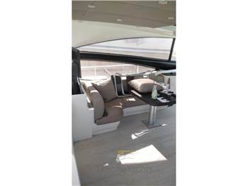 Pershing 62