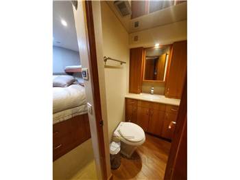 Hatteras 63 GT