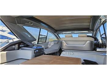 Cranchi M44 HT