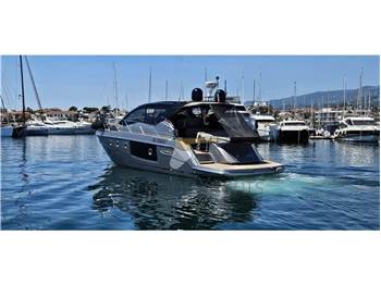 Cranchi M44 HT