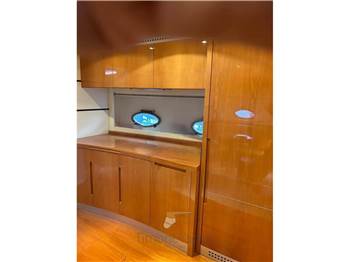 Pershing 62