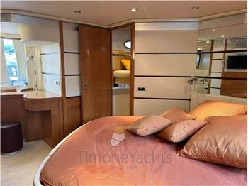 Pershing 62