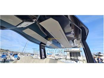 Ranieri International Cayman 50.0 hard top