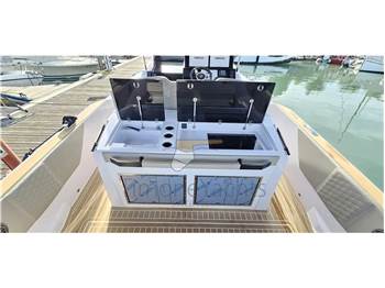 Ranieri International Cayman 50.0 hard top