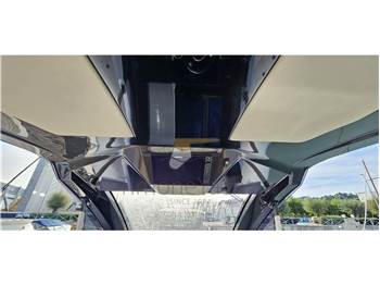 Ranieri International Cayman 50.0 hard top