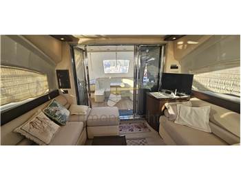 Azimut 43S