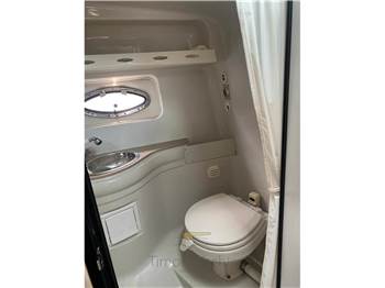 Crownline 315 SCR