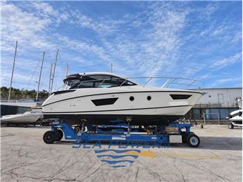 Beneteau GT 40
