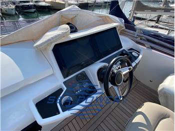 Princess Yachts. F 49