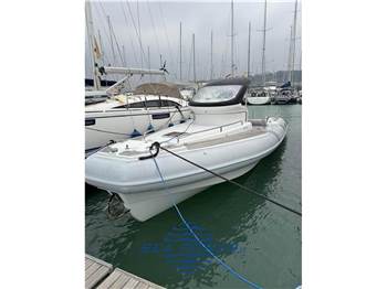 Pirelli Pirelli 11 cabin