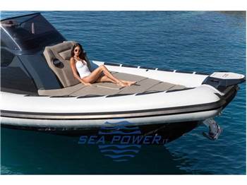 Ranieri International Cayman 35.0 Executive Charter