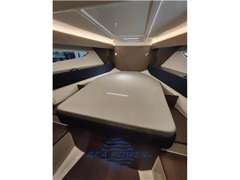 Beneteau. Gran Turismo 36