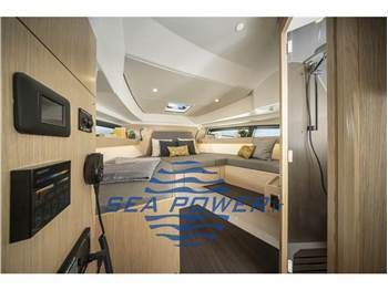 Bavaria Vida 33 Hard Top