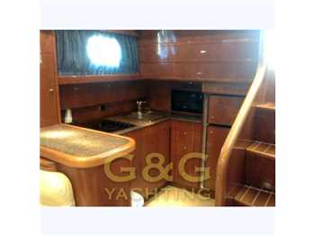 Cantieri navali del tirreno Cayman 55 wa