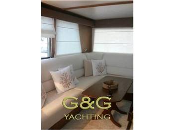 HATTERAS 53