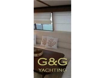 HATTERAS 53