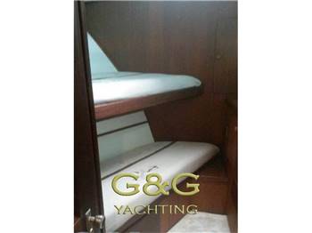 HATTERAS 53