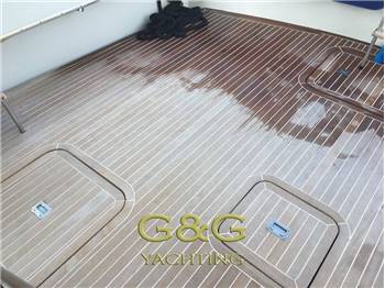 HATTERAS 53