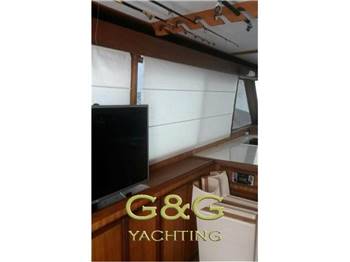 HATTERAS 53