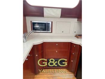 CHRIS CRAFT ROAMER 43