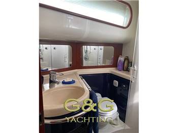 CHRIS CRAFT ROAMER 43