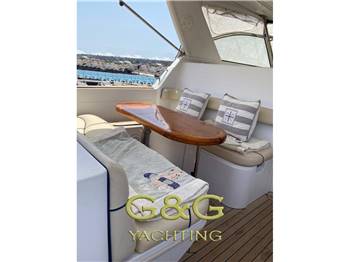 CHRIS CRAFT ROAMER 43