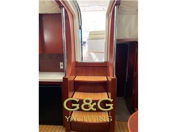 CHRIS CRAFT ROAMER 43