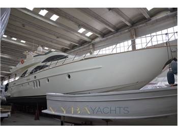 Azimut 80 Fly