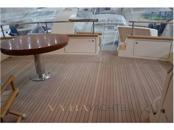 Azimut 80 Fly