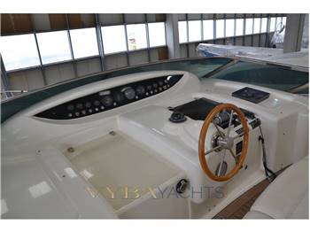 Azimut 80 Fly