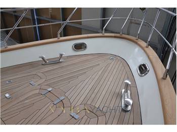 Azimut 80 Fly