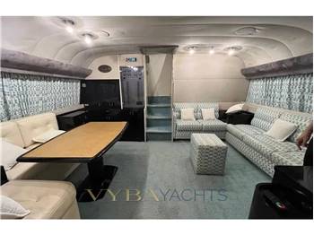 Riva 60 Black Corsair