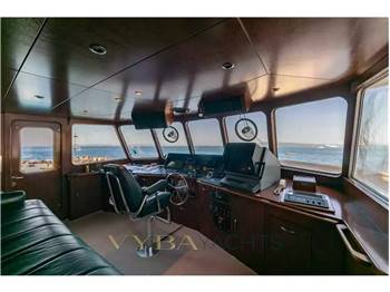 Camper & Nichlsons C&N 40