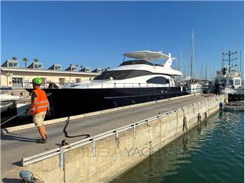 Azimut 74 FT