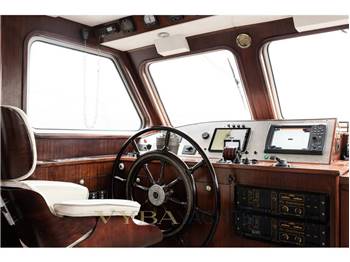 Kerstholt 22 Dutch Craft