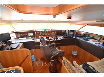 Cantieri di Pisa Akhir 110